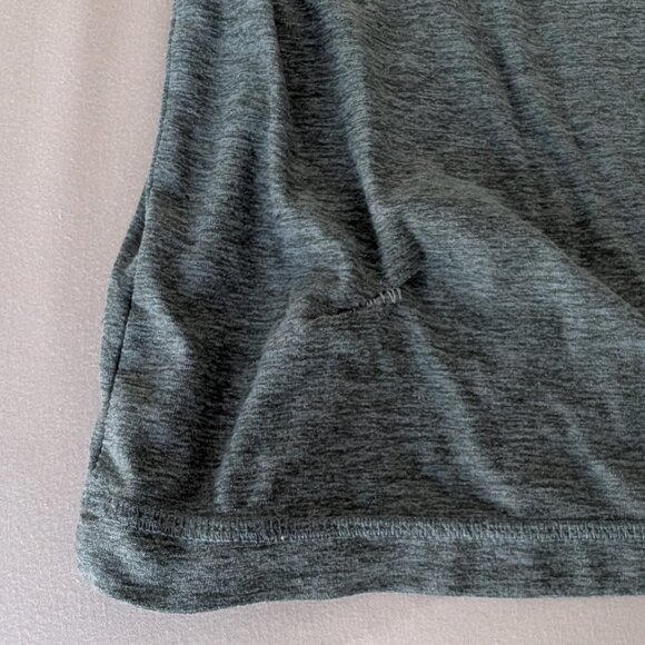 6x Vuori Strato Tech Tees - Picture 4 of 4